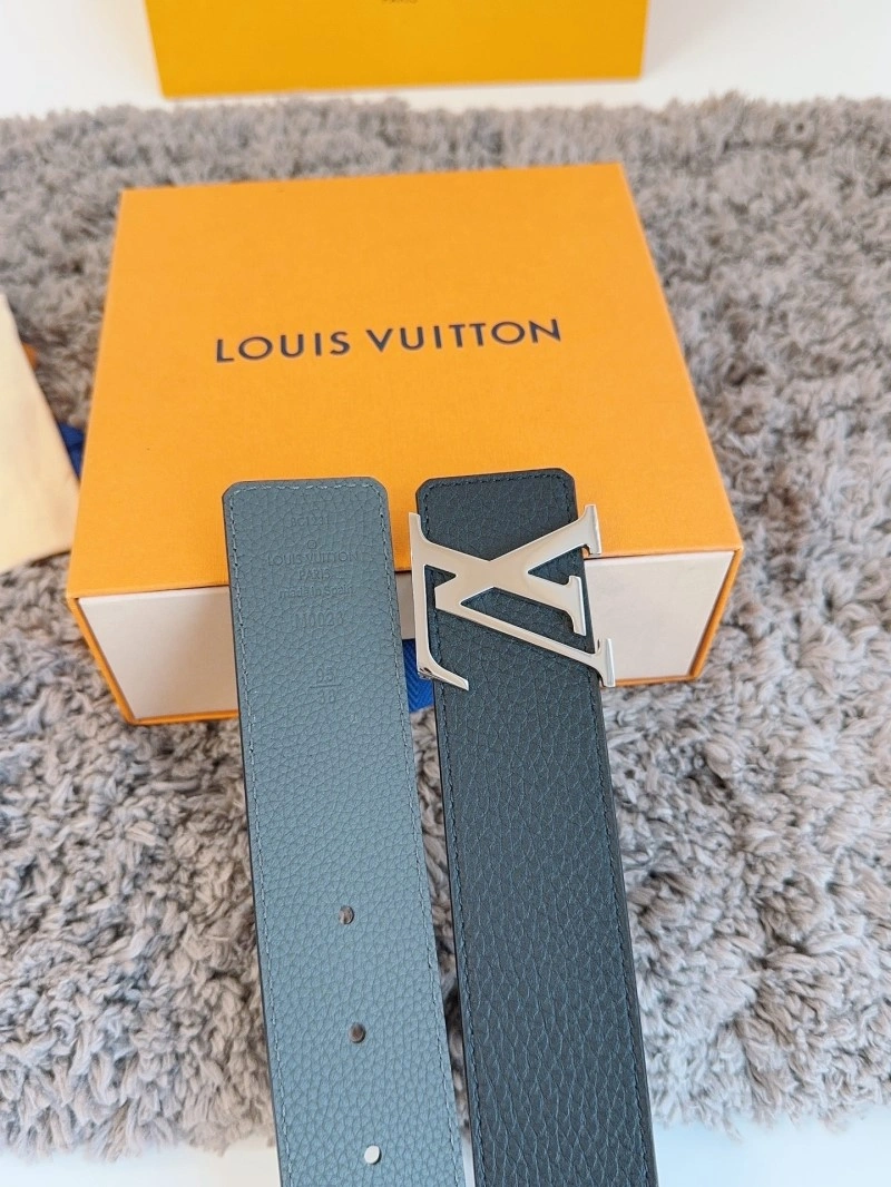Louis Vuitton Belts ZipUp 299432