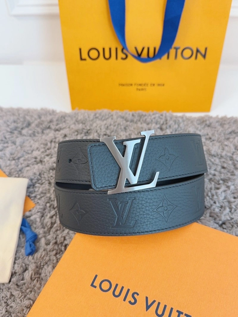 Minimalist Louis Vuitton Belts 299429
