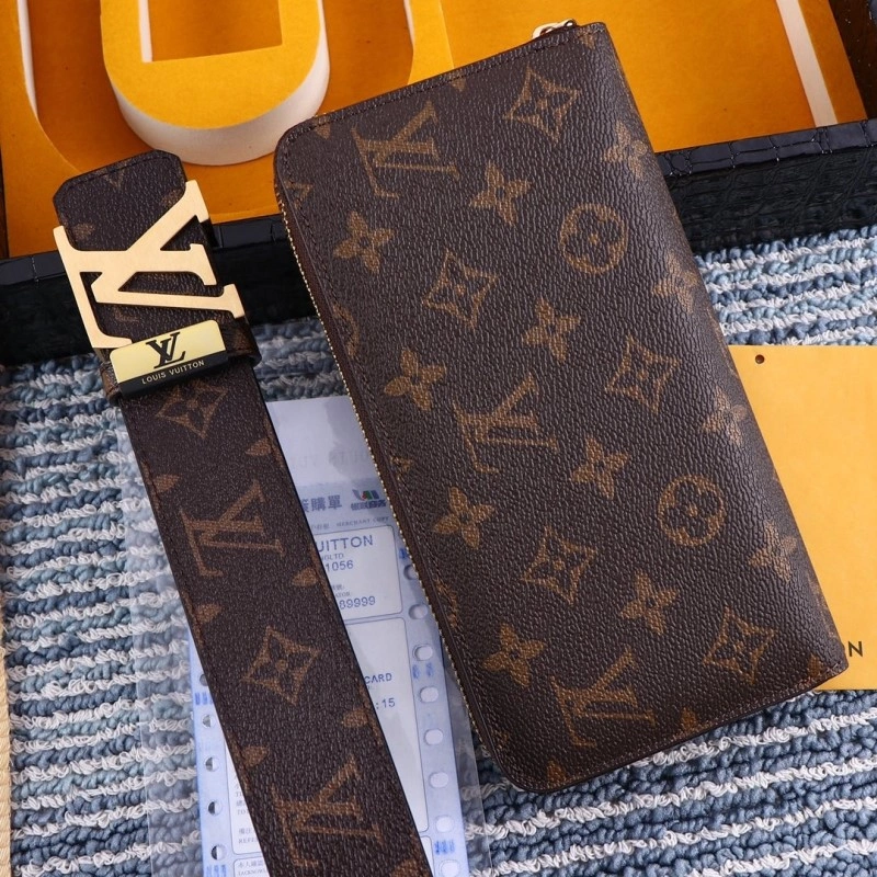 Bright Louis Vuitton Belts 299430