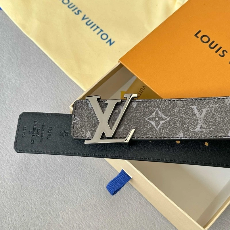 Effortless Louis Vuitton Belts 299352