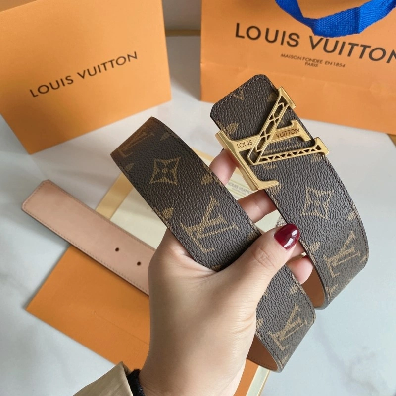 Minimalist Louis Vuitton Belts 299349