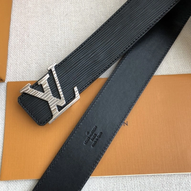 Louis Vuitton Belts Bright 299318