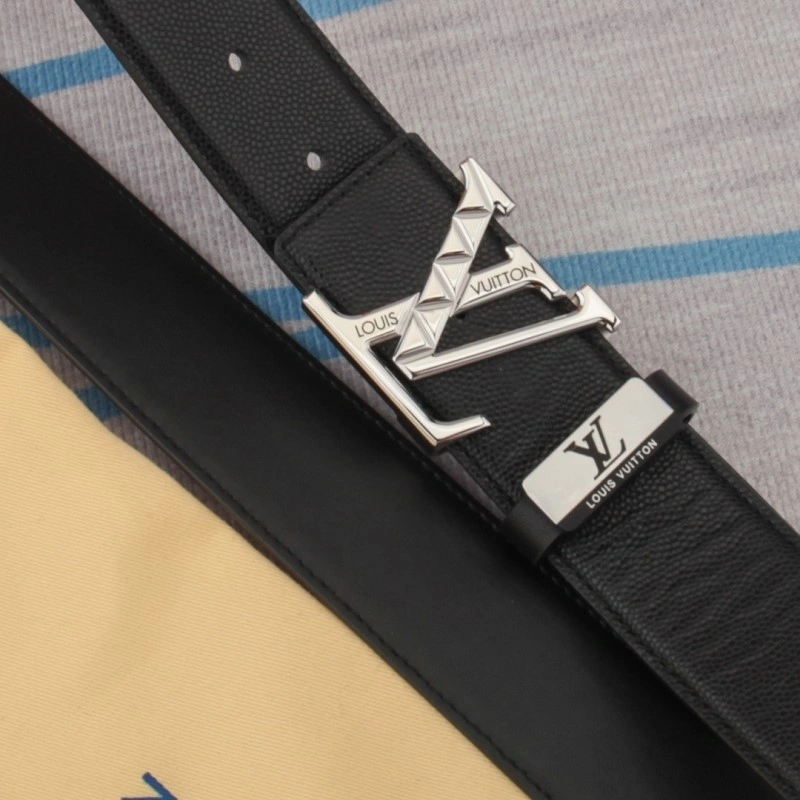 Bright Louis Vuitton Belts 298932