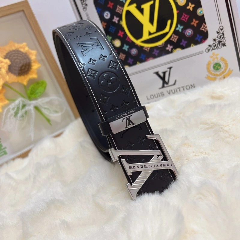 Functional Louis Vuitton Belts 298910
