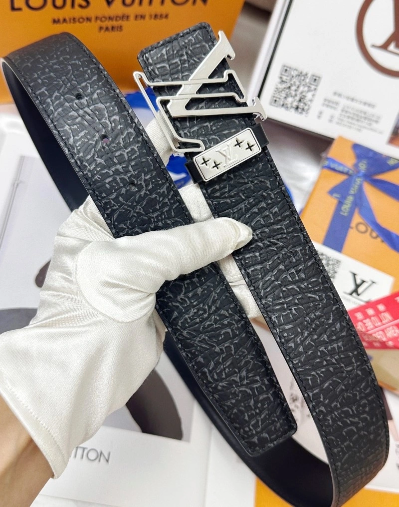 Stylish Louis Vuitton Belts 298881