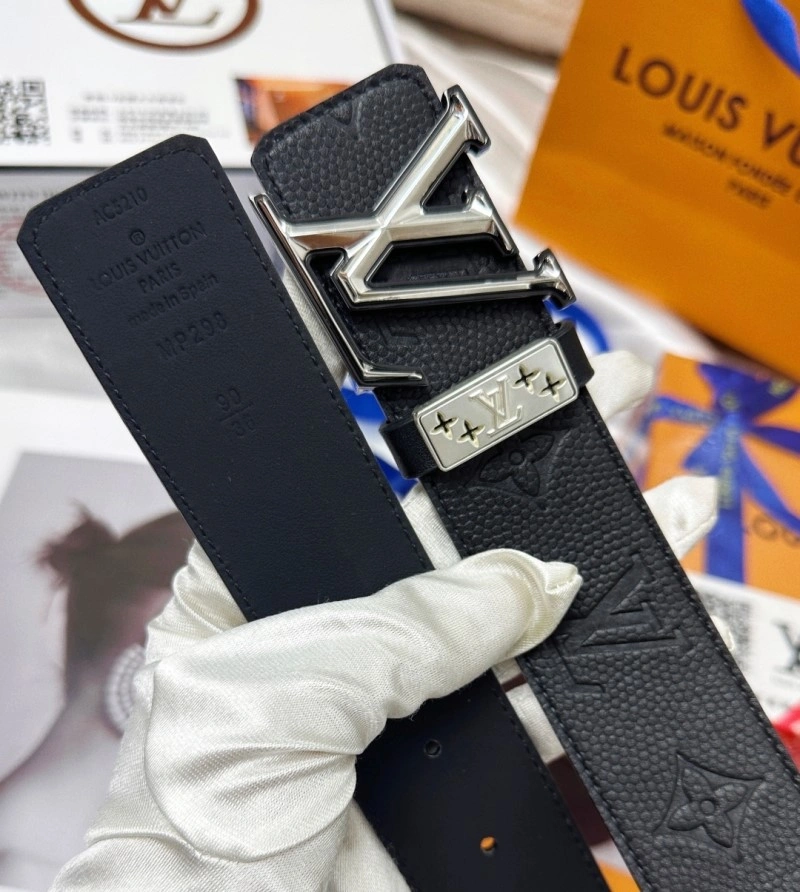 Louis Vuitton Belts Fashionable 298891