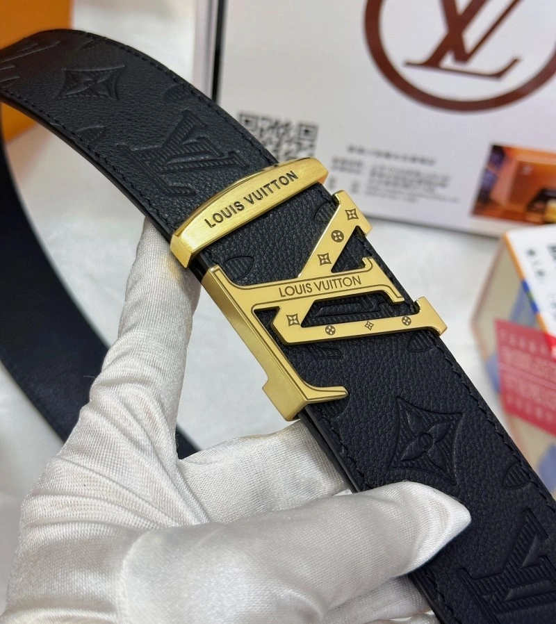 Louis Vuitton Belts ZipUp 298902