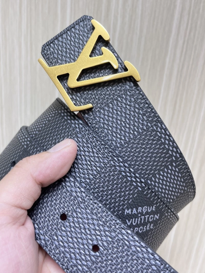 Minimalist Louis Vuitton Belts 298872