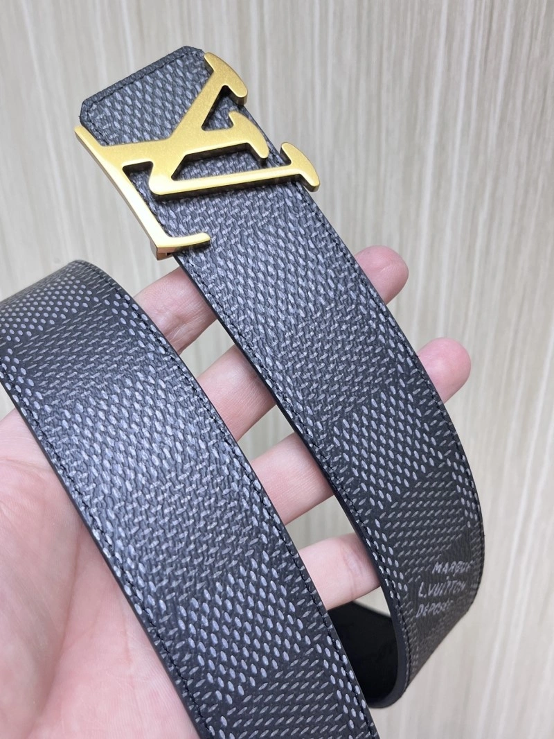 Minimalist Louis Vuitton Belts 298872