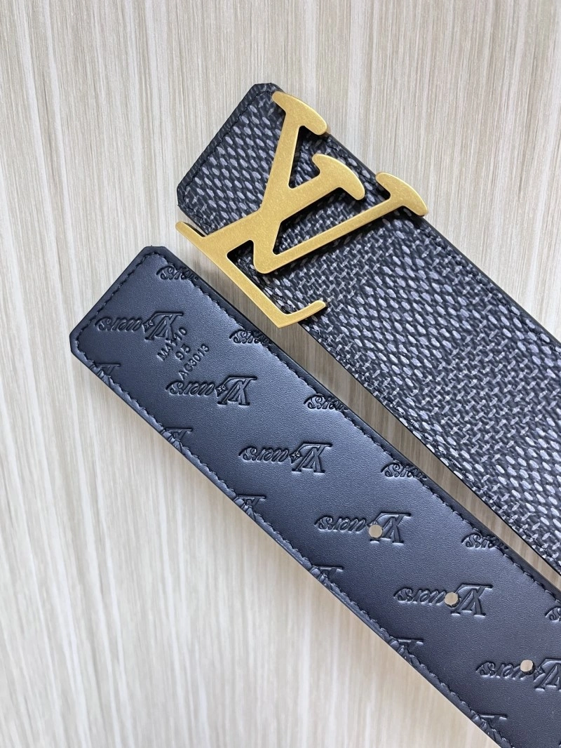 Minimalist Louis Vuitton Belts 298872
