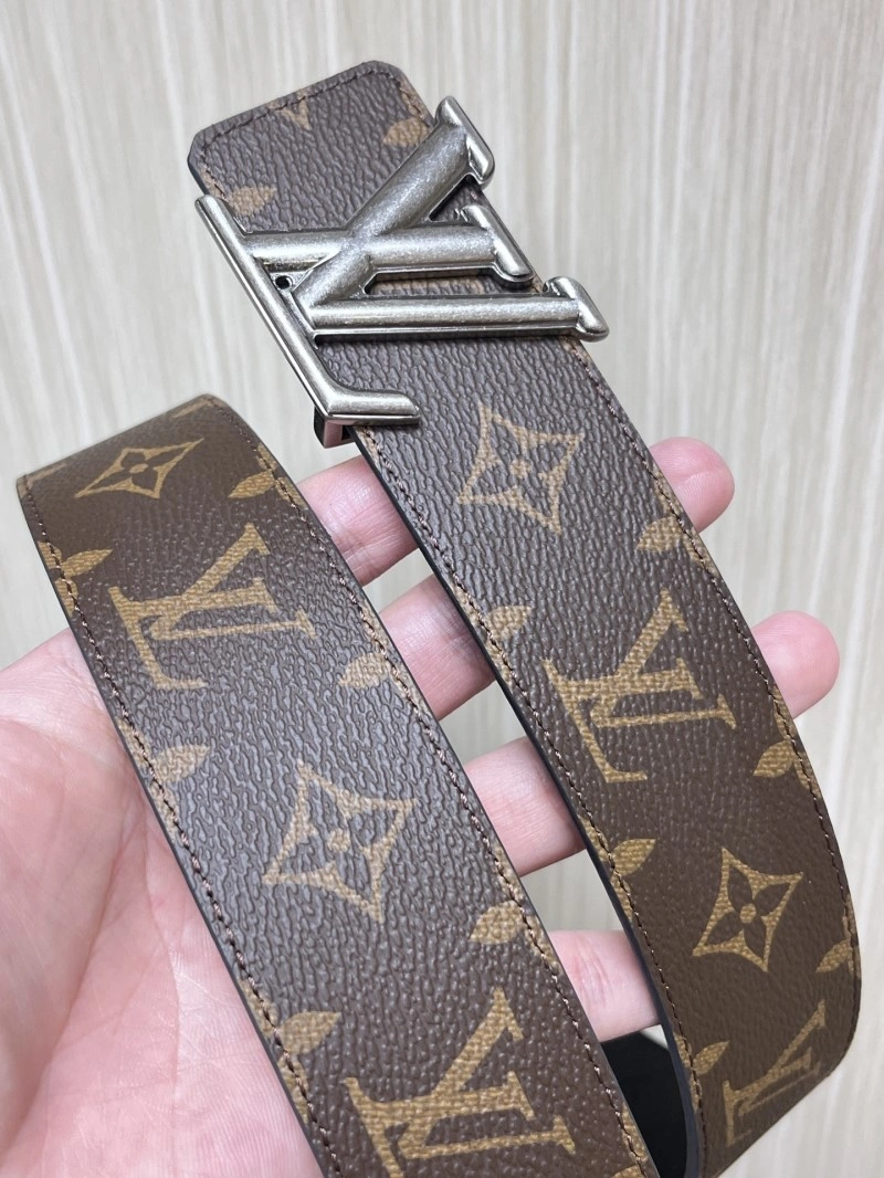 Lightweight Louis Vuitton Belts 298871