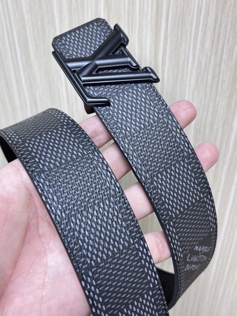 Modern Louis Vuitton Belts 298869