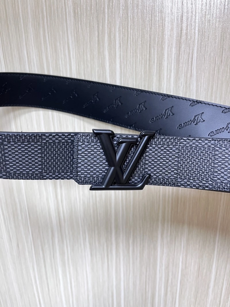 Modern Louis Vuitton Belts 298869