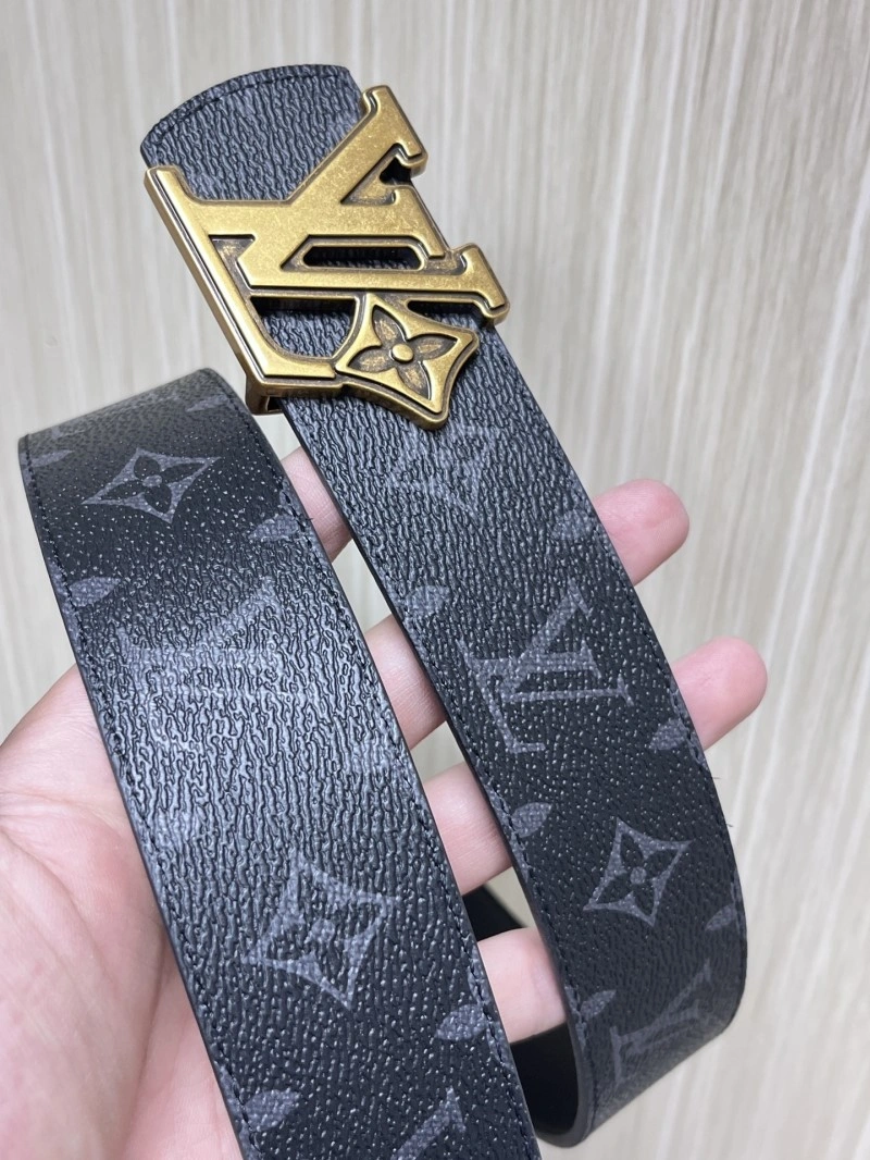Vibrant Louis Vuitton Belts 298836