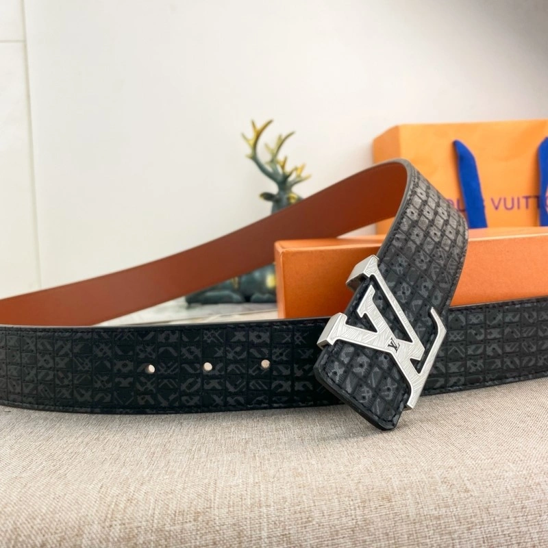 Supportive Louis Vuitton Belts 298819