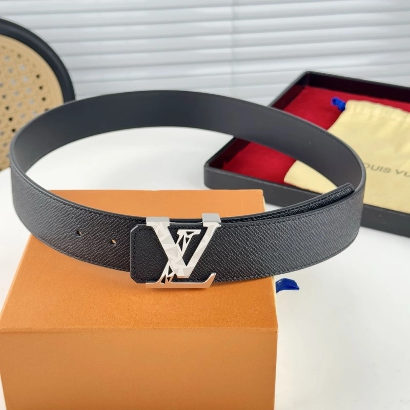 Effortless Louis Vuitton Belts 298804