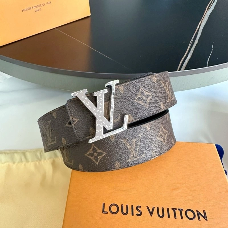 UrbanChic Louis Vuitton Belts 298787