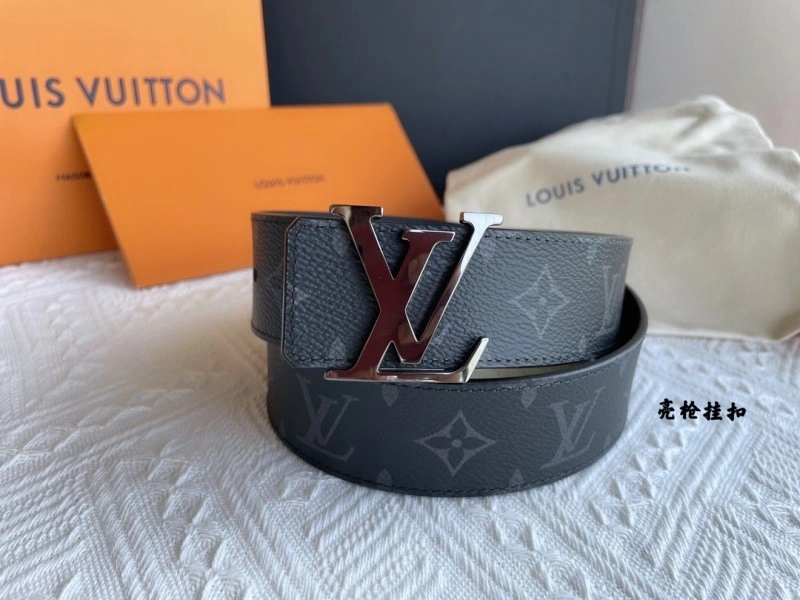 Bold Louis Vuitton Belts 298757