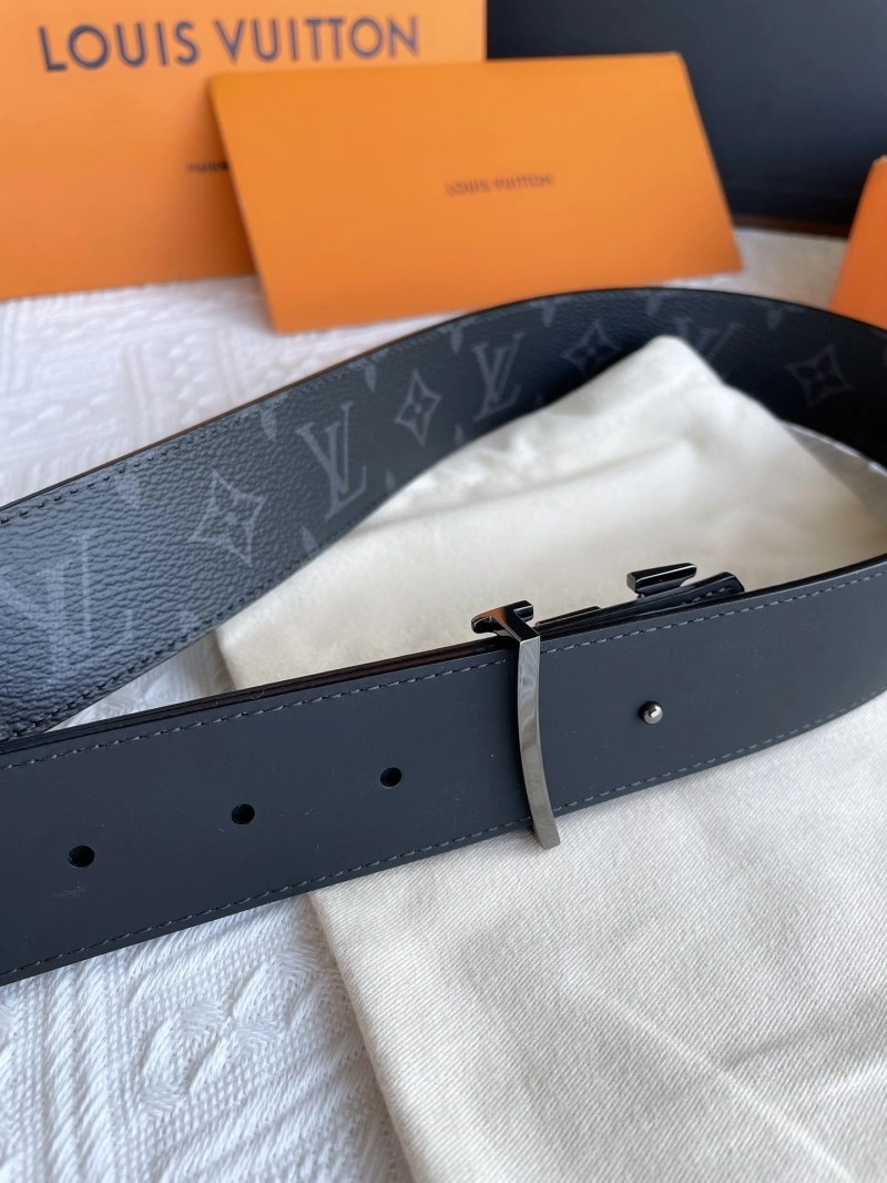 Bold Louis Vuitton Belts 298757