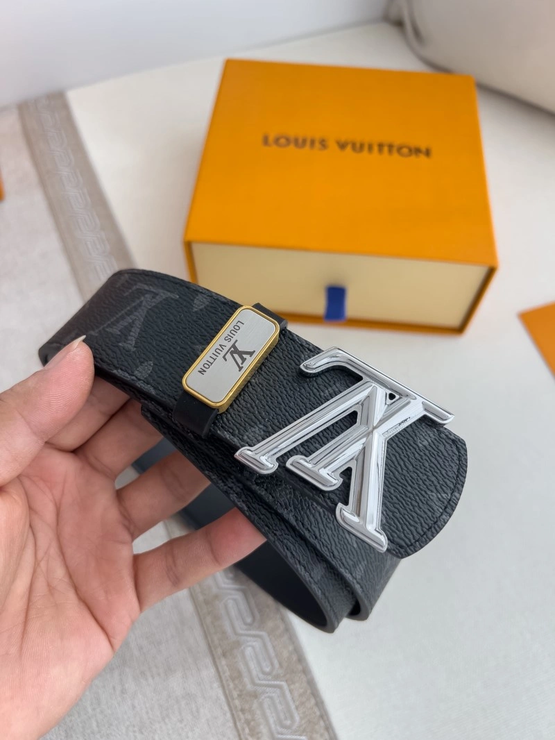 EyeCatching Louis Vuitton Belts 298737