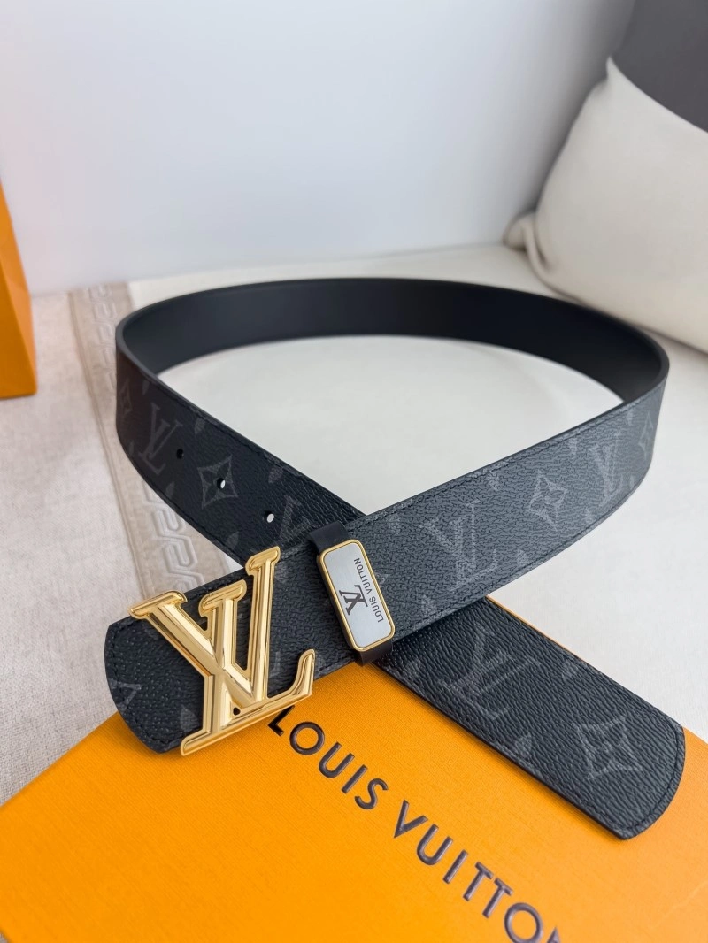 EyeCatching Louis Vuitton Belts 298737