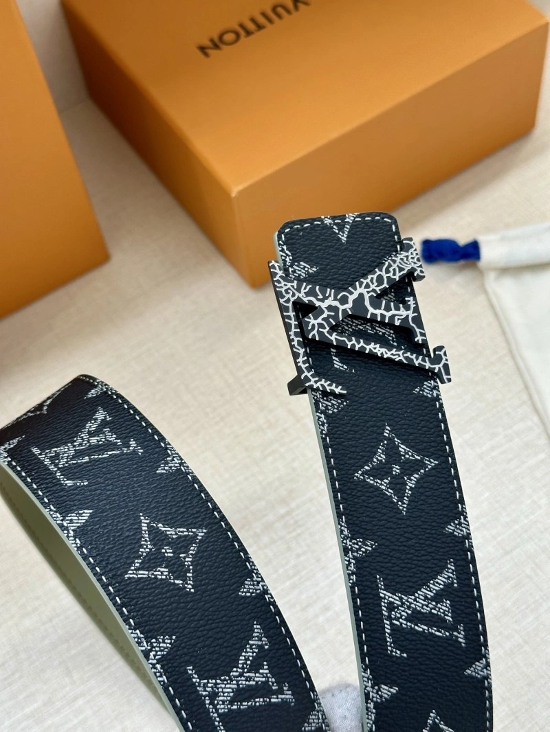 Compact Louis Vuitton Belts 298740