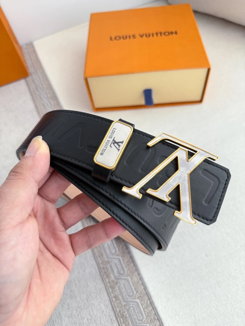 Sporty Louis Vuitton Belts 298739
