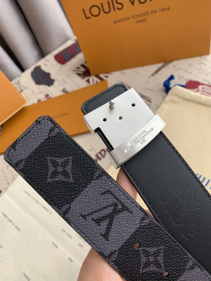 UrbanChic Louis Vuitton Belts 298728