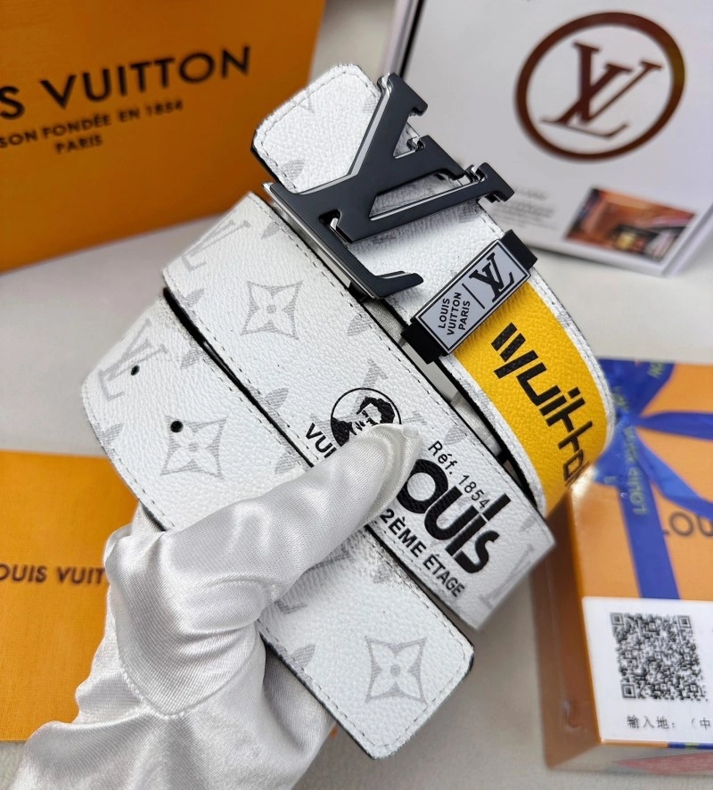 Louis Vuitton Belts Durable 298669