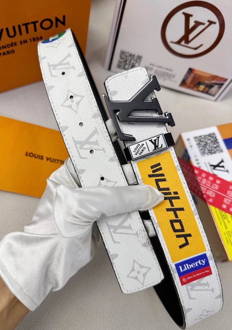 Louis Vuitton Belts Durable 298669