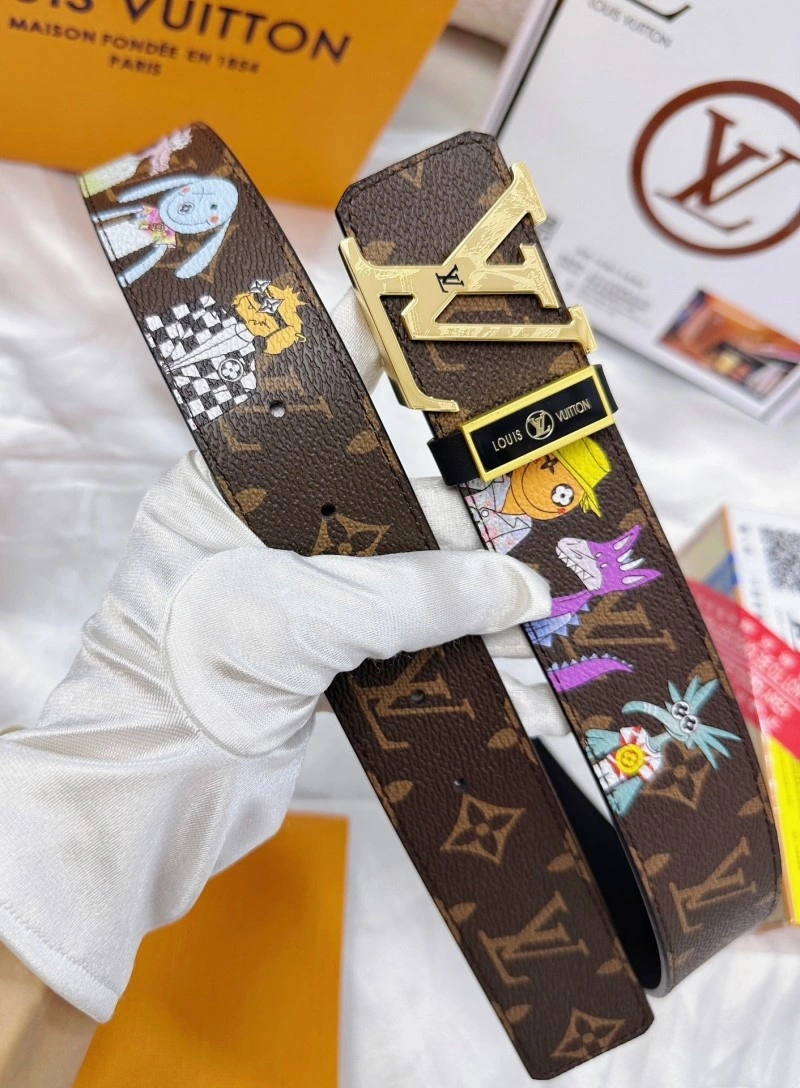 Louis Vuitton Belts Functional 298666