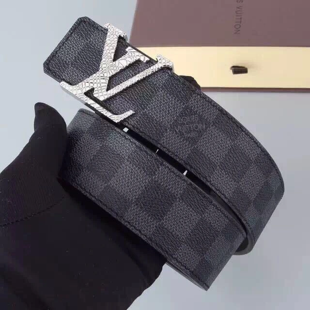 Louis Vuitton Belts UrbanChic 298620