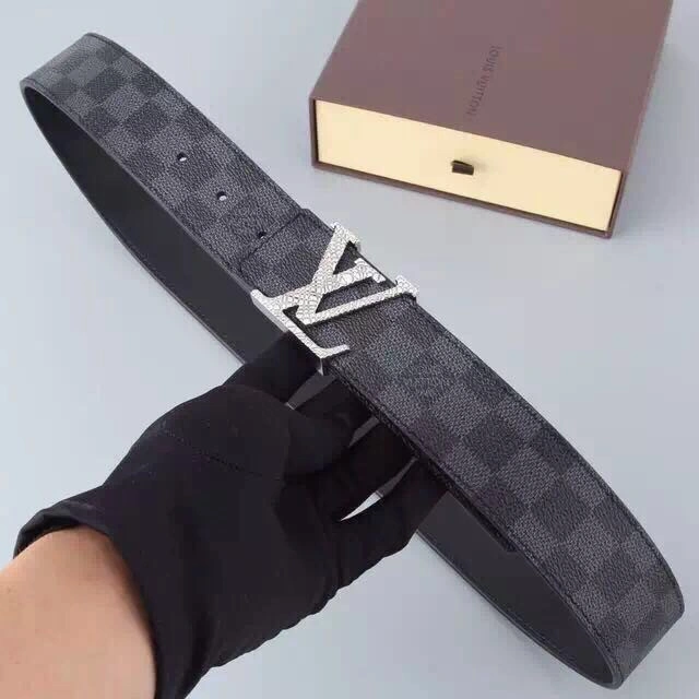 Louis Vuitton Belts UrbanChic 298620