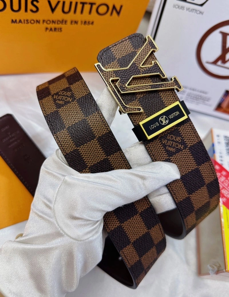 Packable Louis Vuitton Belts 298589