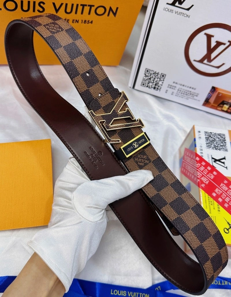 Packable Louis Vuitton Belts 298589