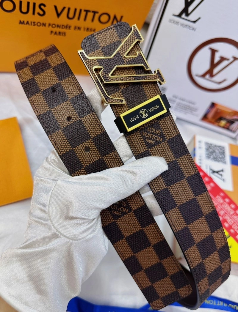 Packable Louis Vuitton Belts 298589