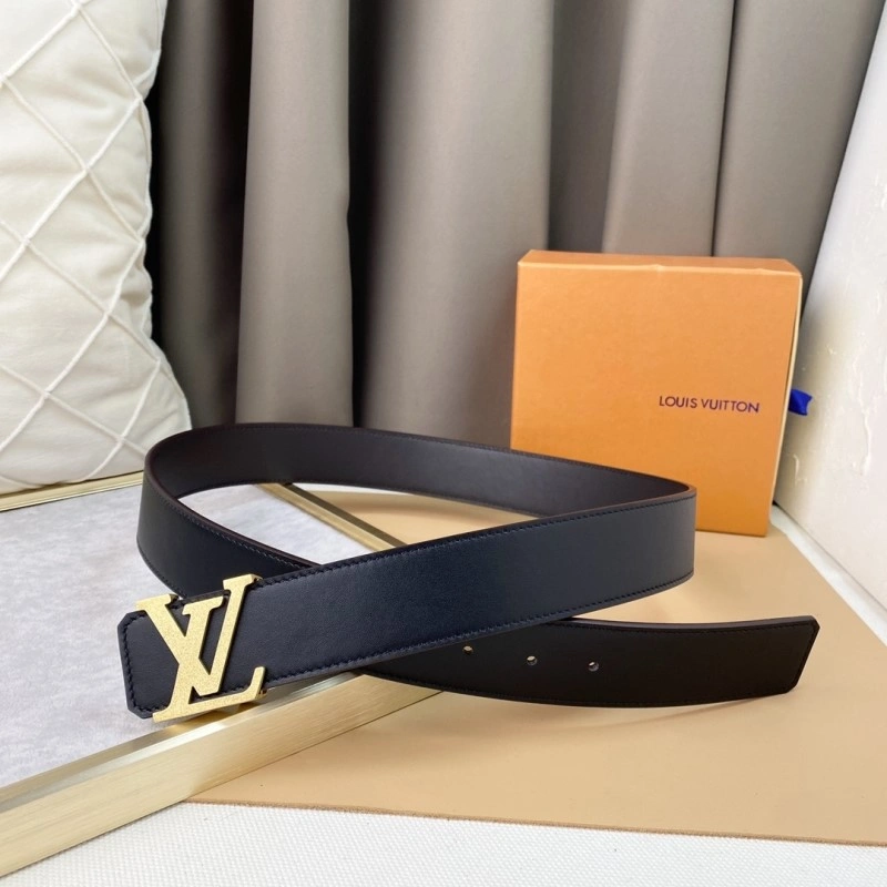 UrbanChic Louis Vuitton Belts 298565