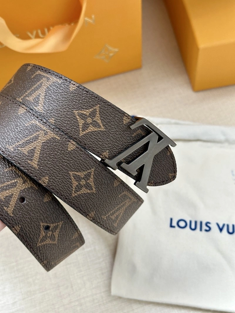 Colorful Louis Vuitton Belts 298579