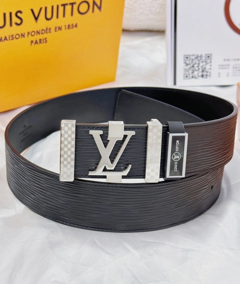 Minimalist Louis Vuitton Belts 298570