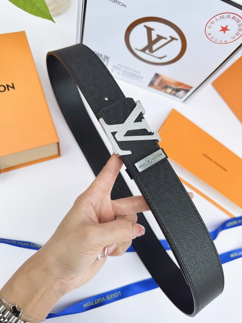 ZipUp Louis Vuitton Belts 298531