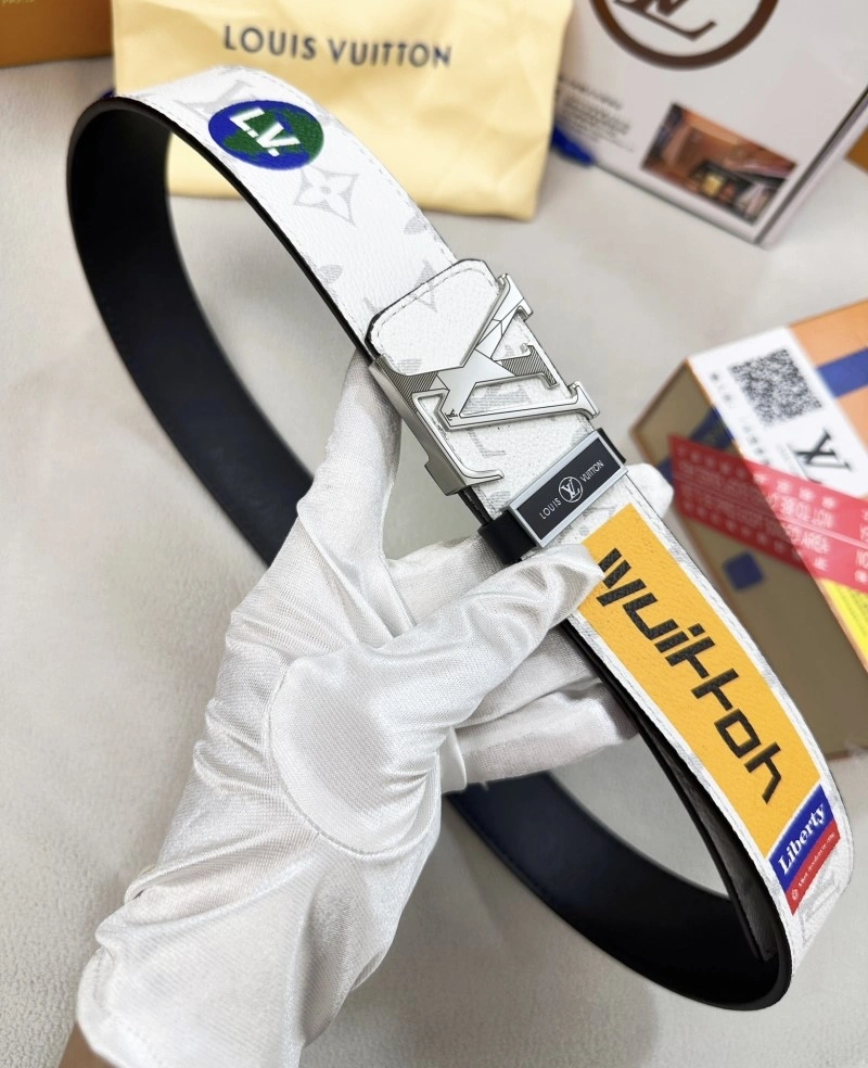 Louis Vuitton Belts Versatile 298527