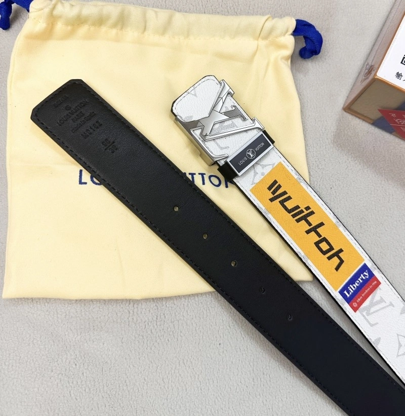 Louis Vuitton Belts Versatile 298527