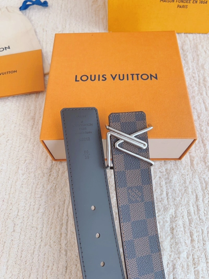Louis Vuitton Belts Flexible 298540