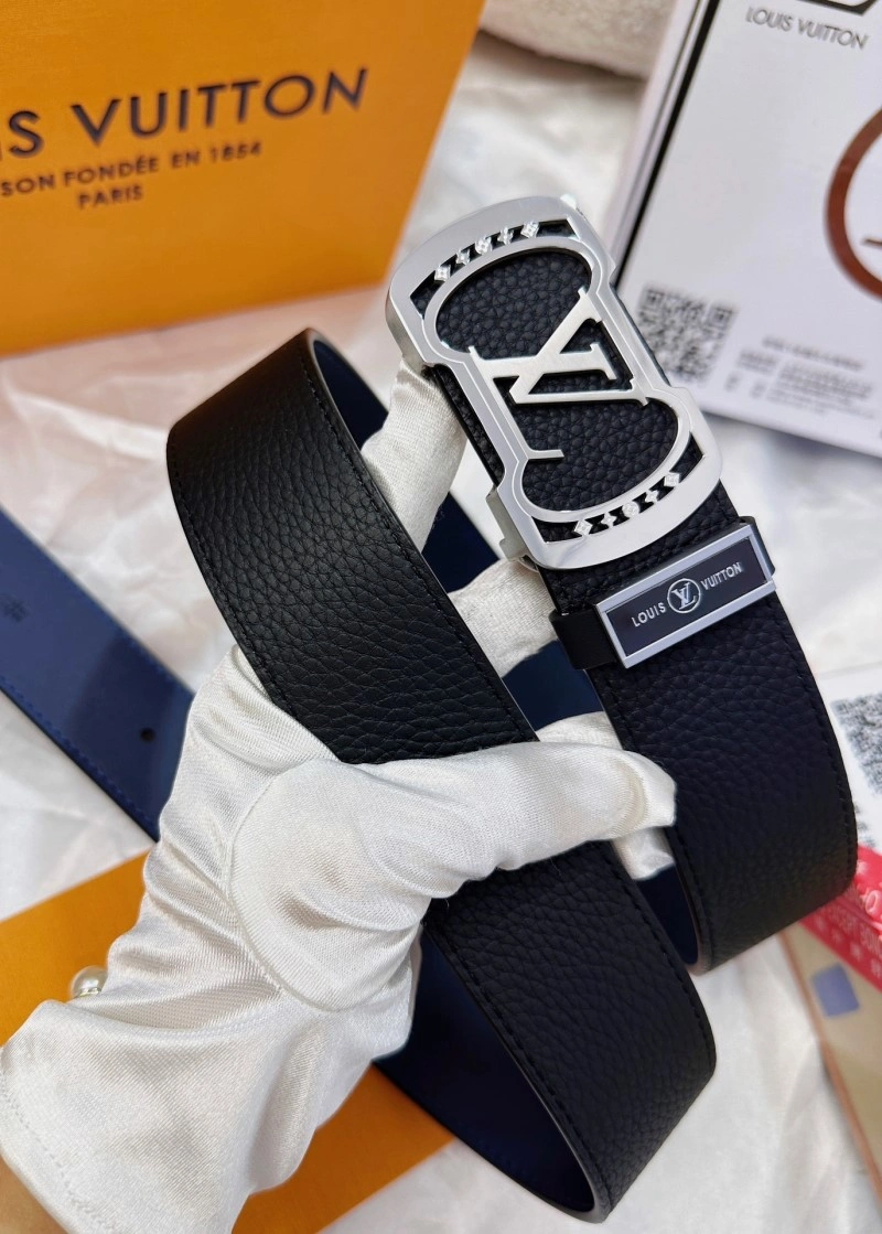 Effortless Louis Vuitton Belts 298312