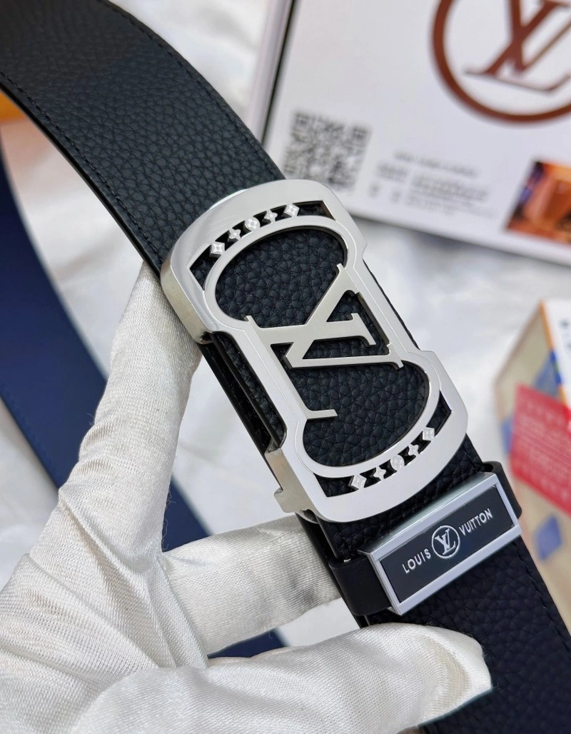 Effortless Louis Vuitton Belts 298312