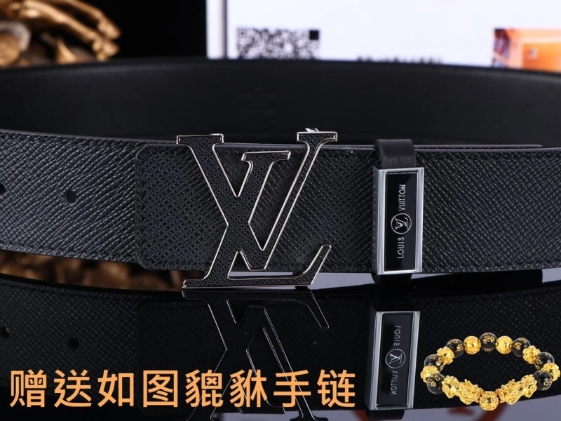Bright Louis Vuitton Belts 298331