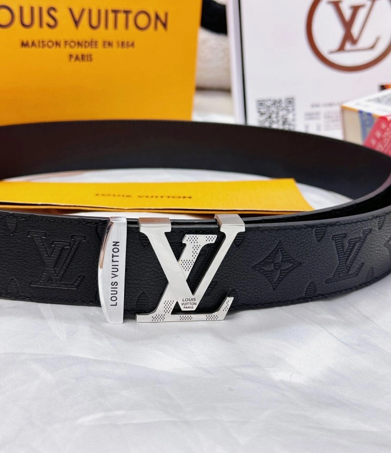 Louis Vuitton Belts UrbanChic 298284