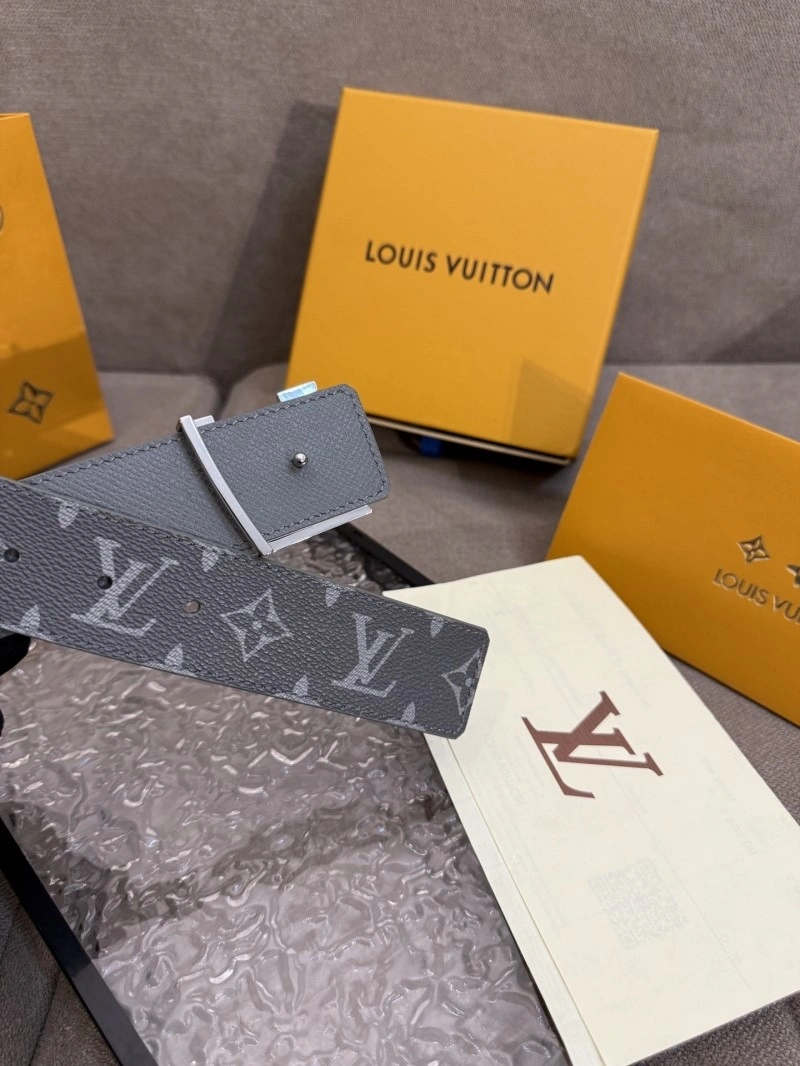 Seasonal Louis Vuitton Belts 298274