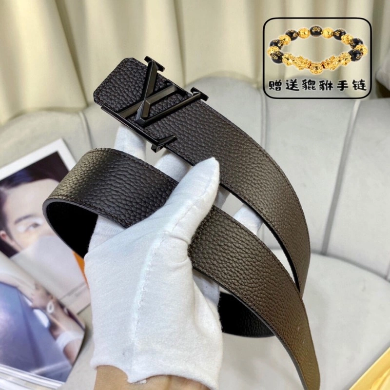 EyeCatching Louis Vuitton Belts 298248