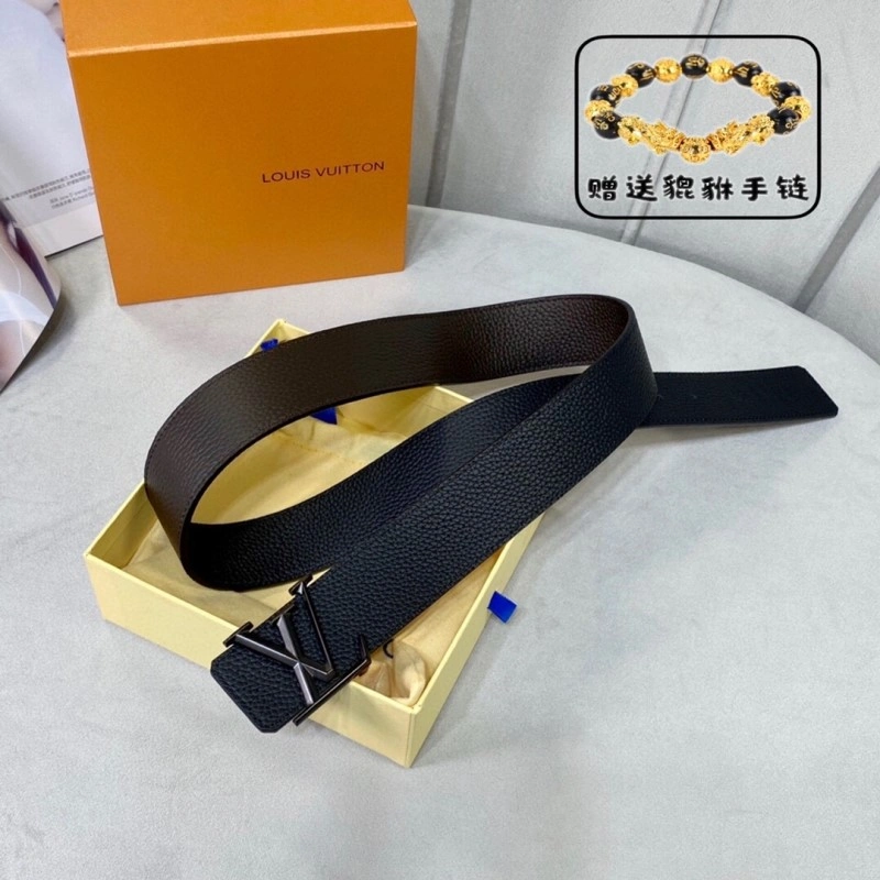 EyeCatching Louis Vuitton Belts 298248